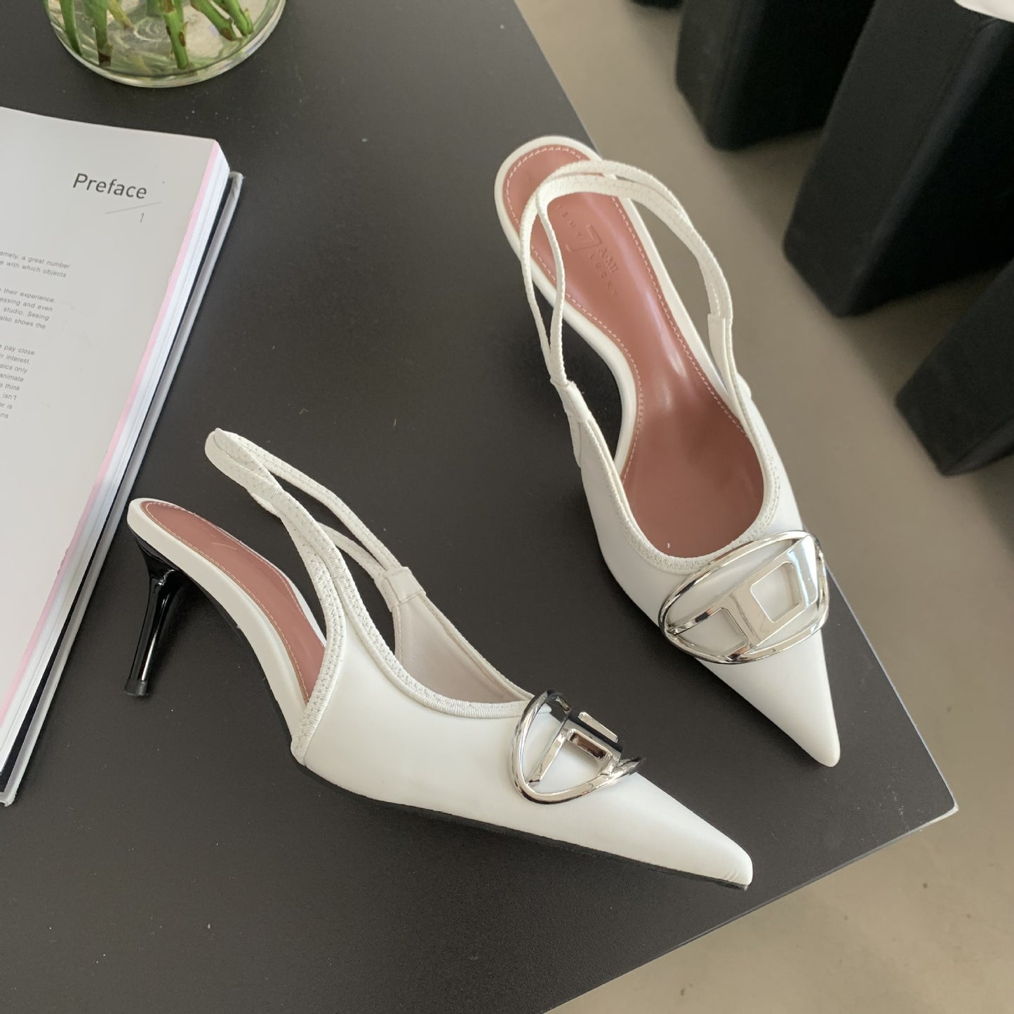 Shallow Back Slim Heel Pointed Heels