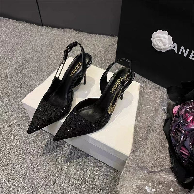 Rhinestone Patent Leather Pumips