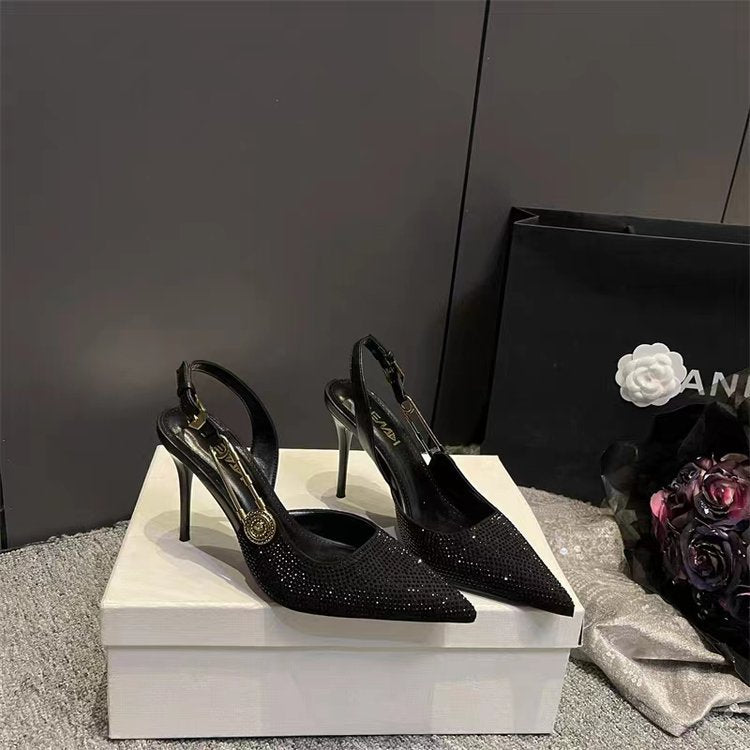 Rhinestone Patent Leather Pumips