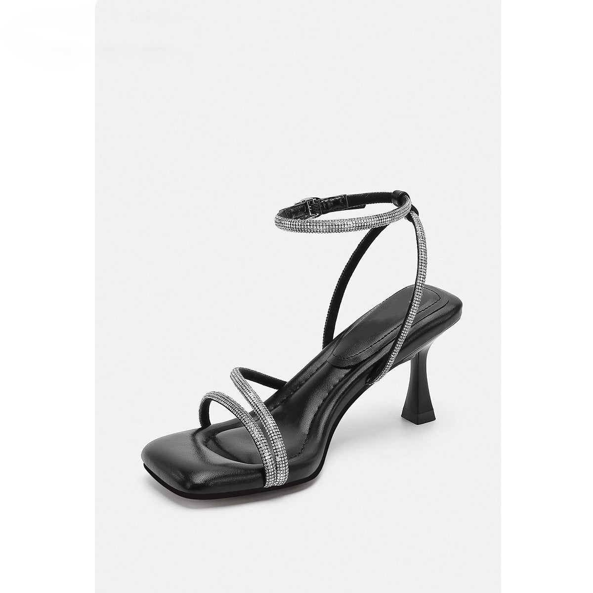 Rhinestone Sandals With Drooping Feeling
